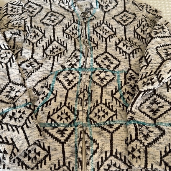 Woman’s Ariat zip-up hooded knit top, size small - Picture 5 of 7